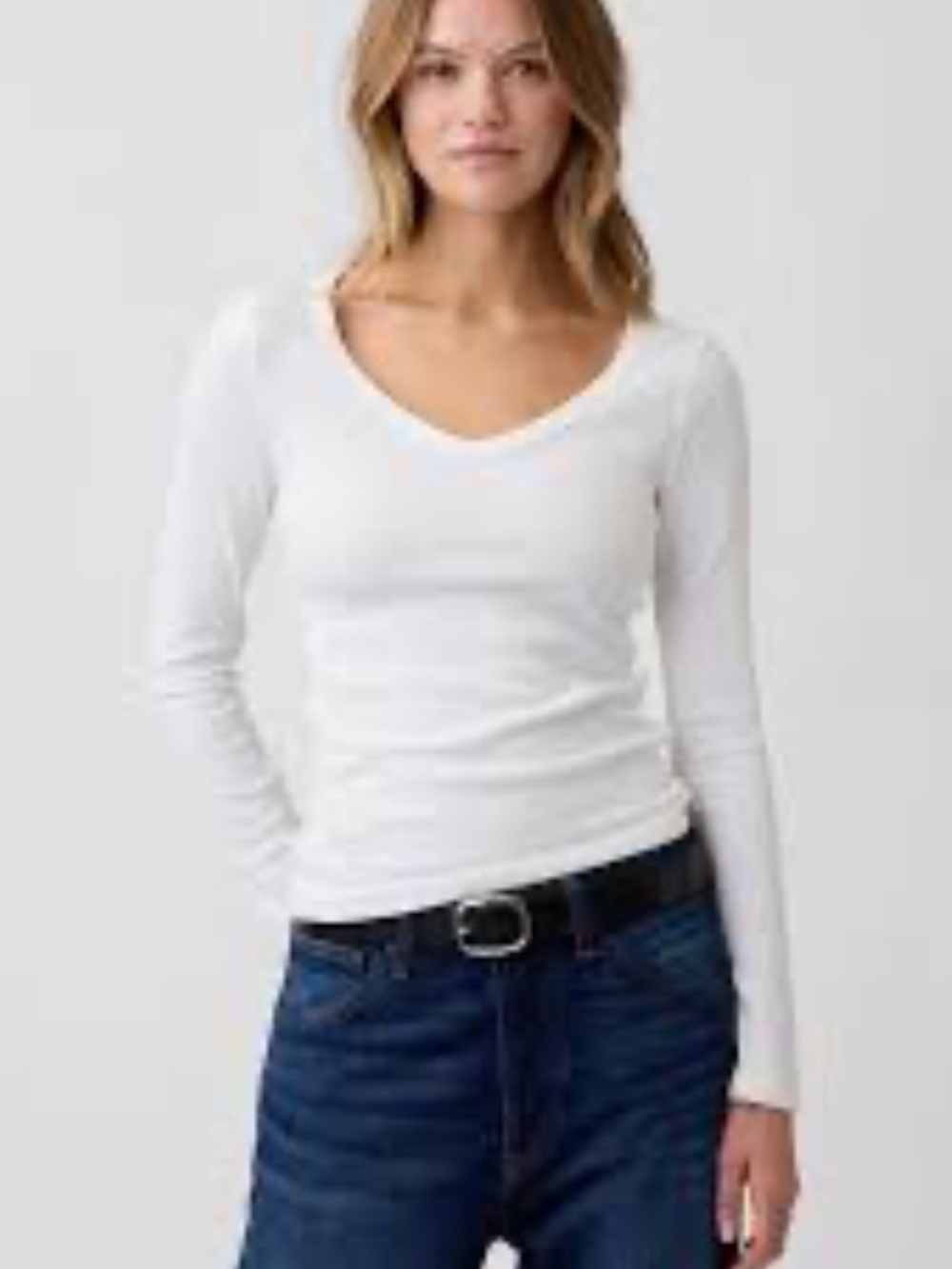 Abercrombie White Ribbed V-Neck Long Sleeve Tee Size Medium